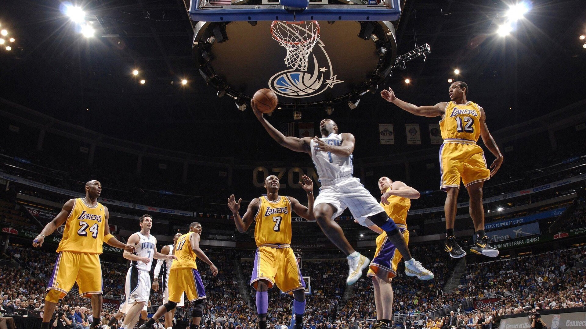 布朗入选年度最佳防守球员，成为佼佼者，布朗尼 nba