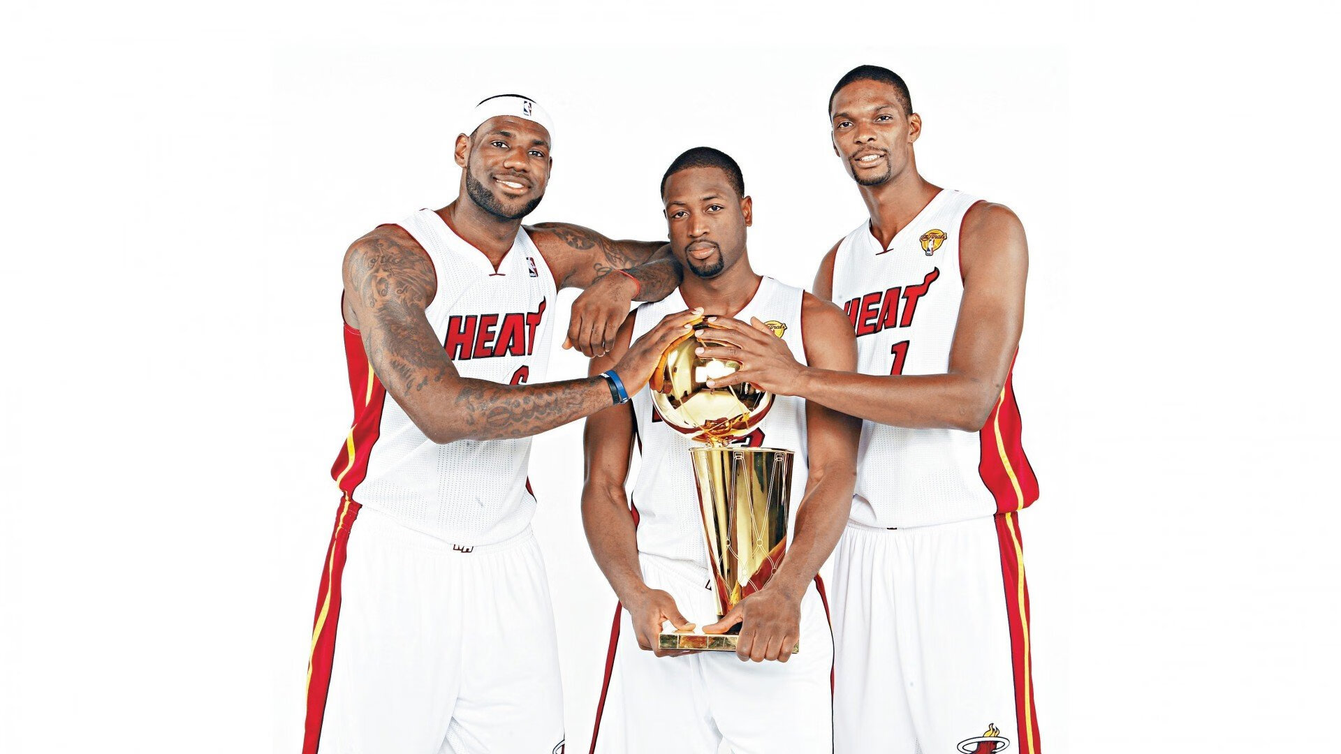 防守奇兵：李磊关键封盖，助球队稳住胜局！